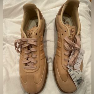 Adidas Men's Beige Sneakers